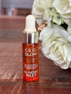 NEW Sunday Riley C.E.O. GLOW Vitamin C + Turmeric FACE OIL Mini!
